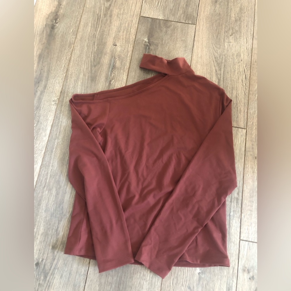 Abercrombie and fitch cut out top